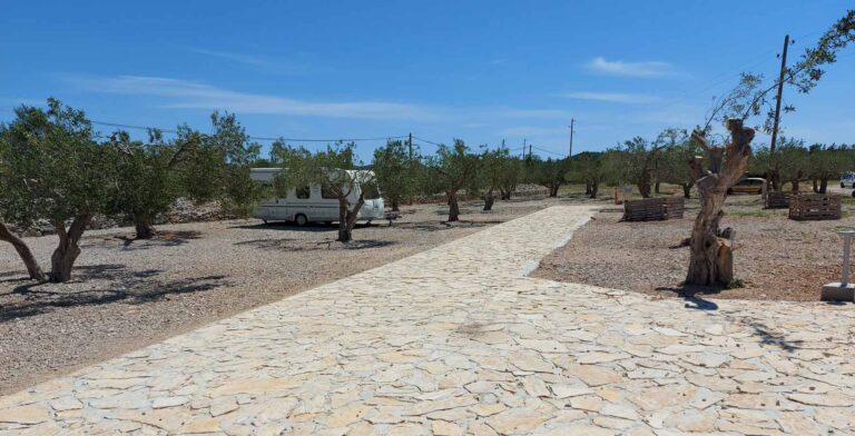 140 camp banovi dvori accommodation in croatia 768x392